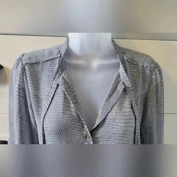 Michael Michael Kors Blue Sheer Shirt with Front Tie, Size Small - Picture 4 of 11